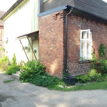 Posti Guest Apartment *